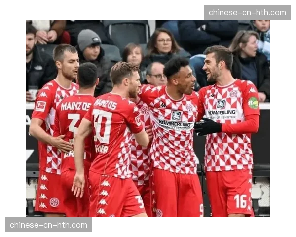 美因茨0-2不敌科隆,遭遇联赛四连败 美因茨0-2不敌科隆,遭遇联赛四连败