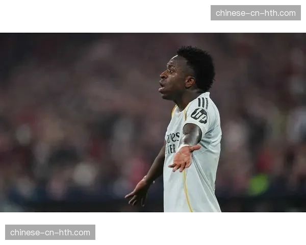 安联球场外发生严重球迷冲突，警方介入维持秩序